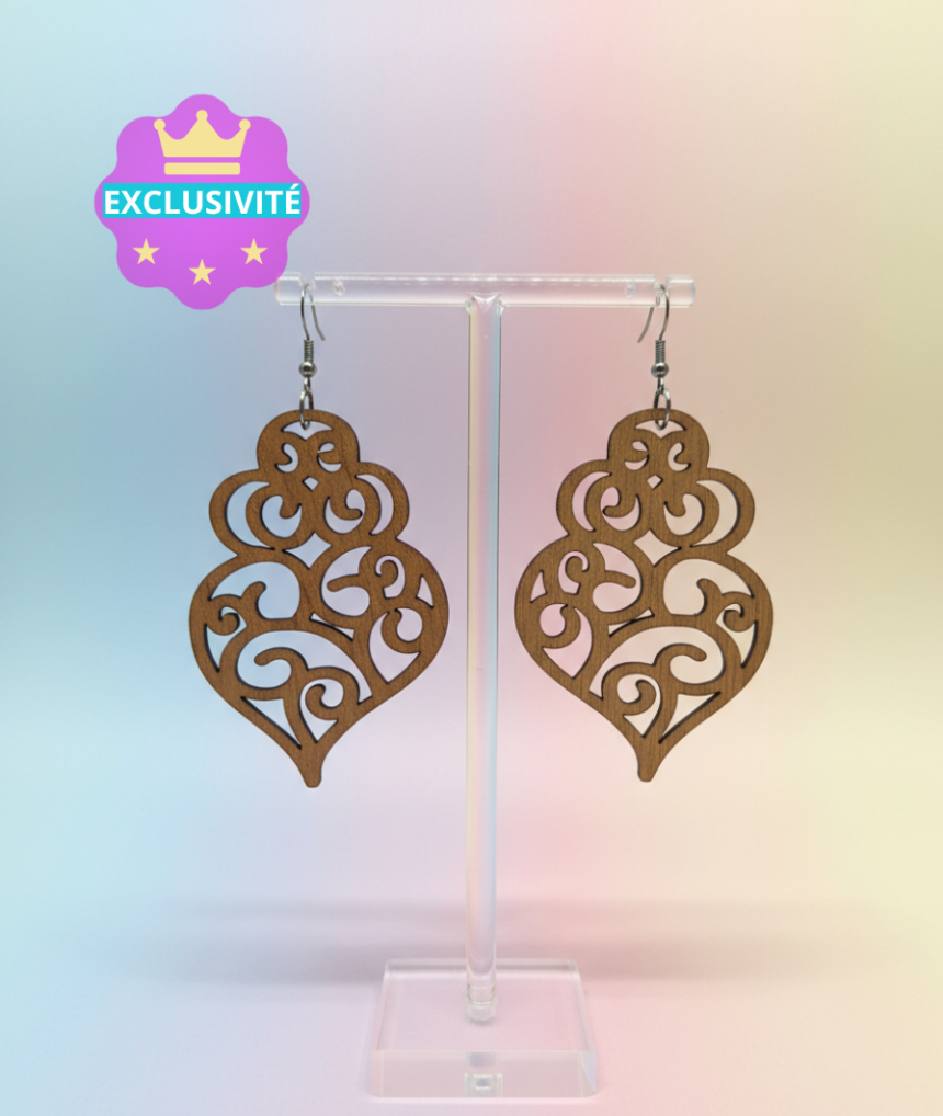 boucles d'oreilles "coração" en bois design exclusif Boucles d'oreilles cœur en bois design exclusif DID ART CUSTOM, création artisanale avec livraison en France